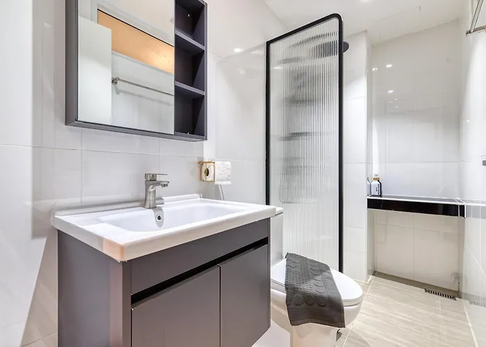 Ab House Aparthotel 3*