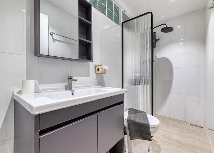 Ab House 3*