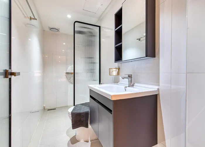 Ab House 3*