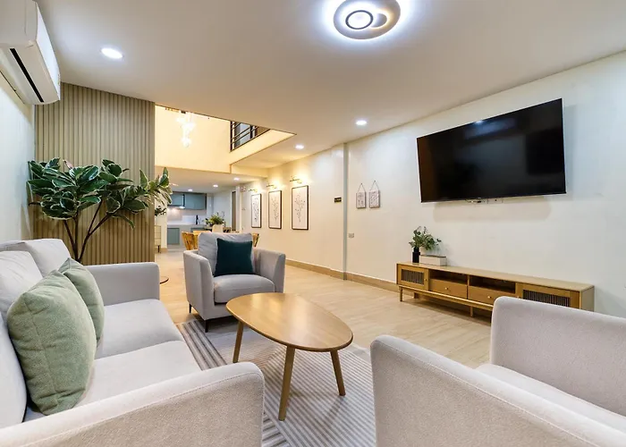 Ab House