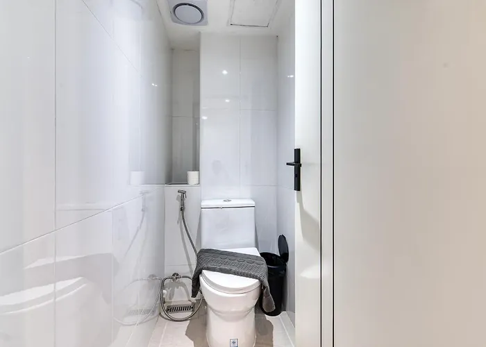 Ab House Aparthotel 3*