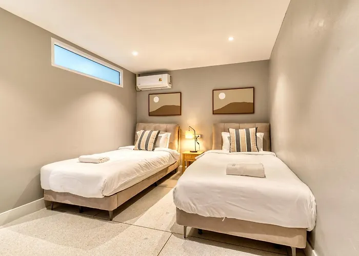 Ab House 3*