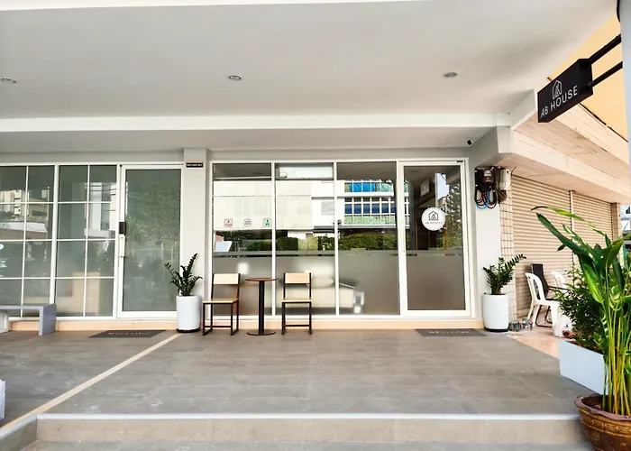 Aparthotel Ab House